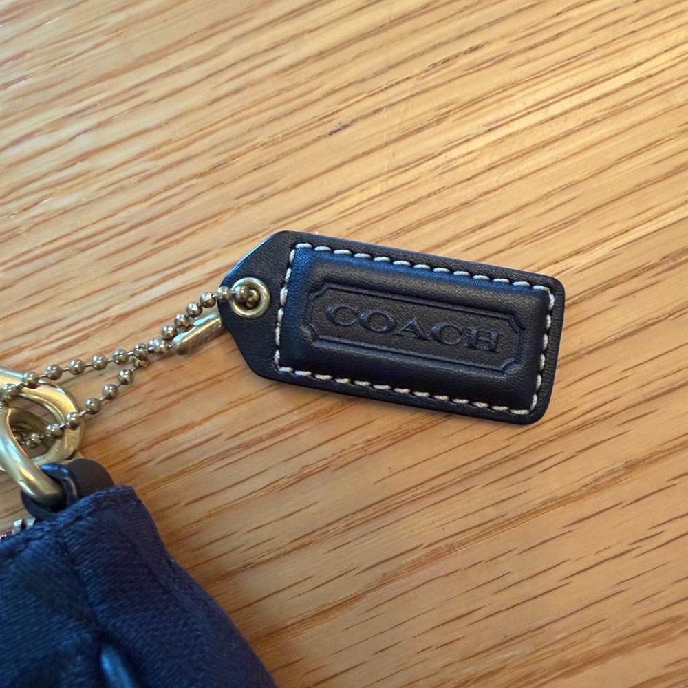 Vintage Coach black signature Demi Bag - Picture 6 of 9